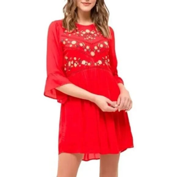 Moon River Dresses & Skirts - Anthropologie Moon River NWOT red floral embroidered bell sleeve tunic dress, L